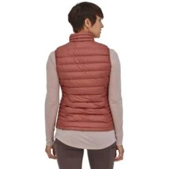 Patagonia Women's Down Sweater Vest - 2022 Model -Outdoor Ski Shop fw22 wbf21 84628 rhp bh2