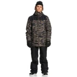 Quiksilver Men's Fairbanks Jacket -Outdoor Ski Shop fw23 quiksilver mensfairbanksjacket grapeleaftigercamo 3
