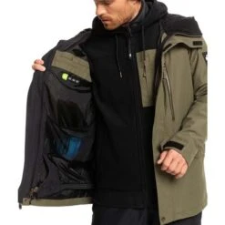 Quiksilver Men's Mission 3-in-1 Jacket -Outdoor Ski Shop fw23 quiksilver mensmission3in1jacket grapeleaf 8