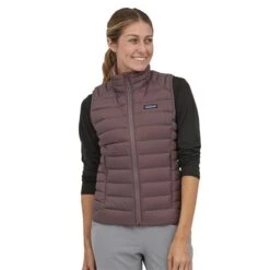 Patagonia Women's Down Sweater Vest -Outdoor Ski Shop pat 84629 dusky brown model1