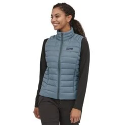 Patagonia Women's Down Sweater Vest -Outdoor Ski Shop pat 84629 ligh plume grey model1