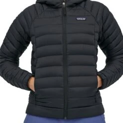 Patagonia Women's Down Sweater Hoody -Outdoor Ski Shop pat 84712 blk model3