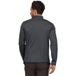 Patagonia Men's R1 Daily Zip Neck 16 Patagonia Men's R1 Daily Zip Neck -Outdoor Ski Shop wbf2123 40500 sblx mk2