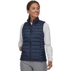 Patagonia Women's Down Sweater Vest -Outdoor Ski Shop wbf2223 84629 nena sm1